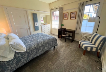 Room 321