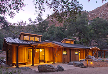 Guest Season Retreats